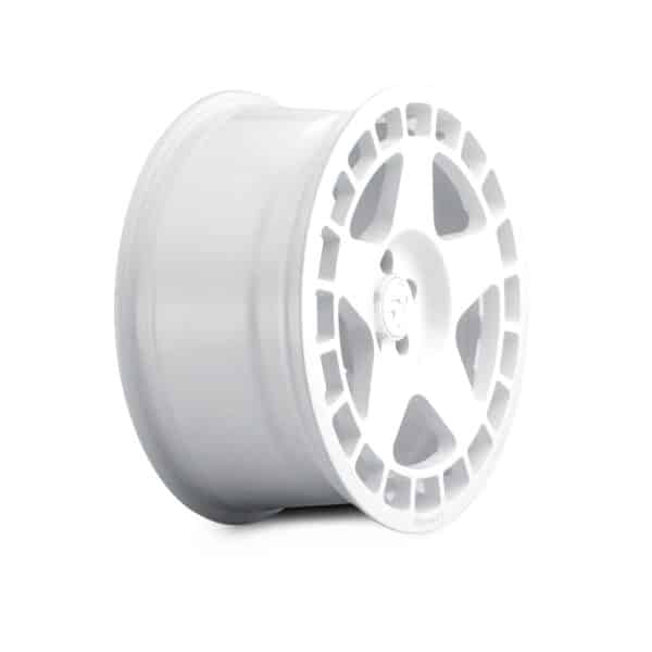Fifteen52 Turbomac Rally White angle 3 1024 alloy wheel