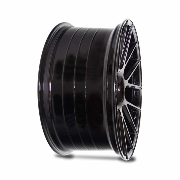 Riviera RF104 Gloss Black Concave 1024 alloy wheel
